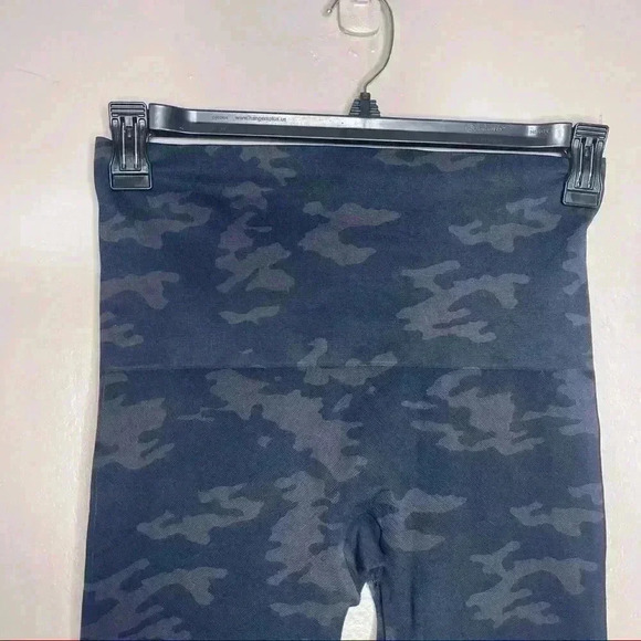 Spanx Look At Me Now Seamless Leggings Sz XL - Picture 3 of 7